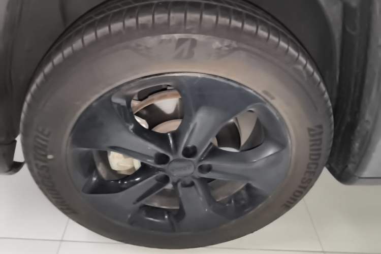 Used Jeep Compass 2020 220T Automatic Night Eagle Edition Left Front Wheel Hub
