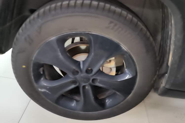 Used Jeep Compass 2020 220T Automatic Night Eagle Edition Right Rear Wheel Hub