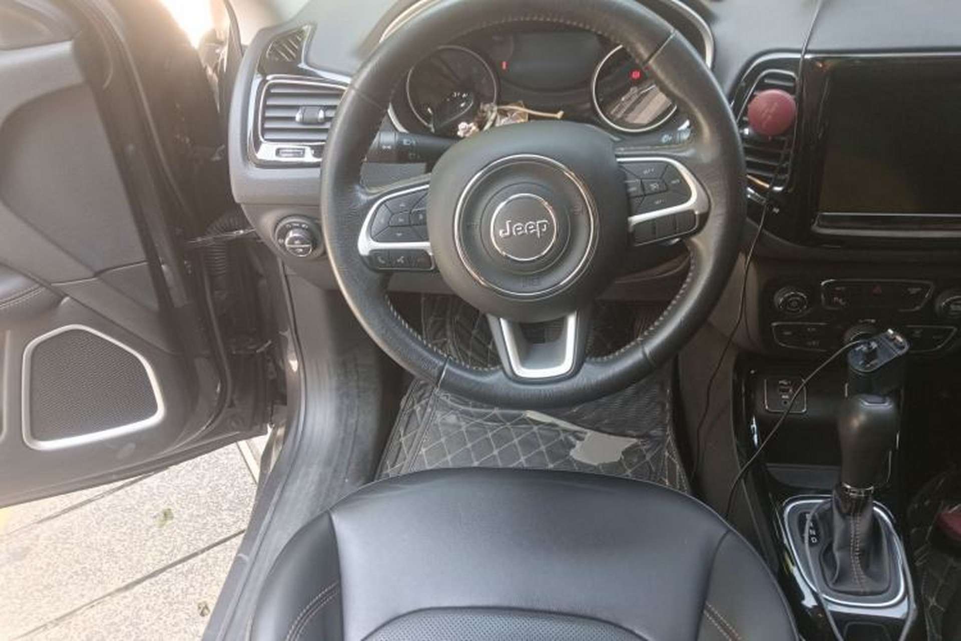 Used Jeep Compass 2020 220T Automatic Elite Edition Steering Wheel