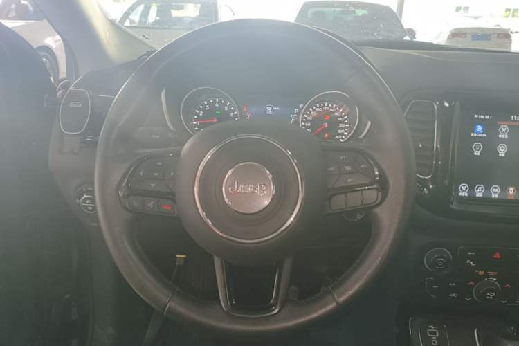 Used Jeep Compass 2020 220T Automatic Night Eagle Edition Steering Wheel