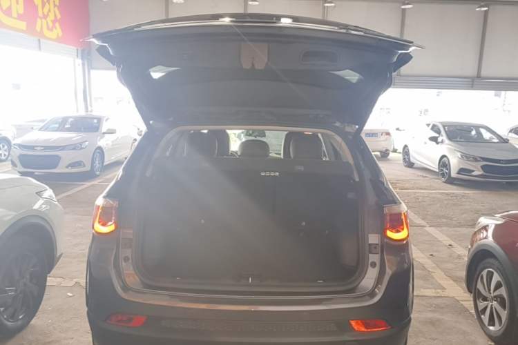 Used Jeep Compass 2020 220T Automatic Night Eagle Edition Trunk