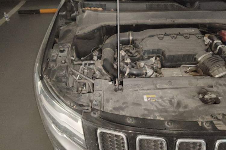 Used Jeep Compass 2020 220T Automatic Leading Edition Engine Bay Right