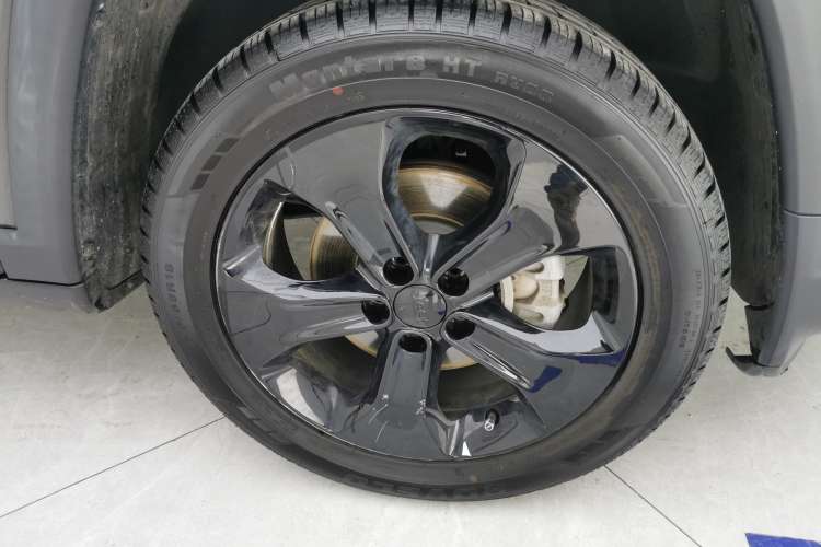 Used Jeep Compass 2020 220T Automatic Night Eagle Edition Left Rear Wheel Hub