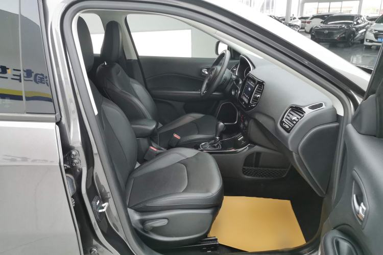 Used Jeep Compass 2020 220T Automatic Night Eagle Edition Right Front Seat