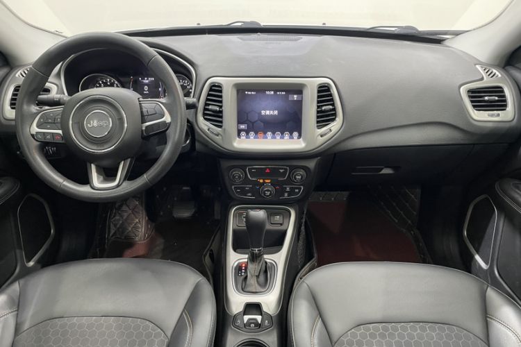Used Jeep Compass 2020 220T Automatic Leading Edition Audio And AC Panel