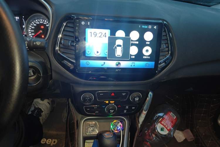 Used Jeep Compass 2020 220T Automatic Leading Edition Audio And AC Panel