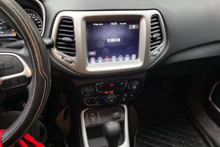 Used Jeep Compass 2020 220T Automatic Leading Edition Audio And AC Panel