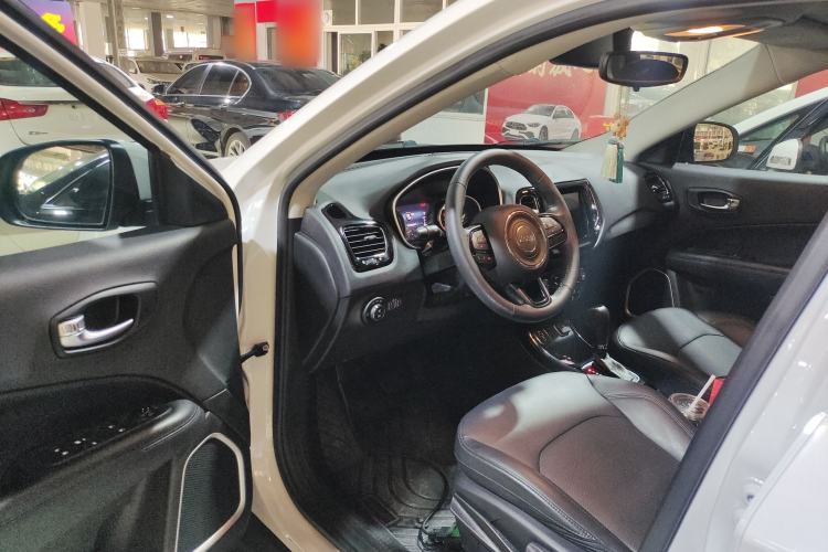 Used Jeep Compass 2020 220T Automatic Night Eagle Edition Driver Seat
