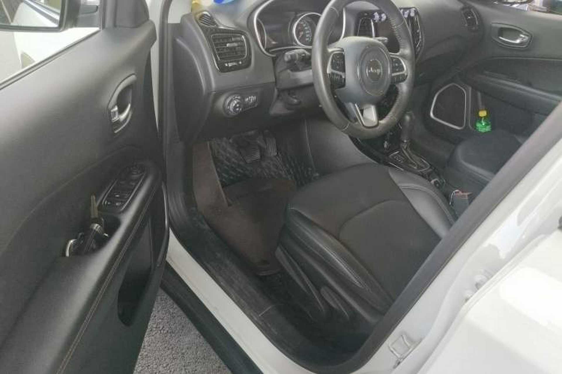 Used Jeep Compass 2020 220T Automatic Elite Edition Driver Seat