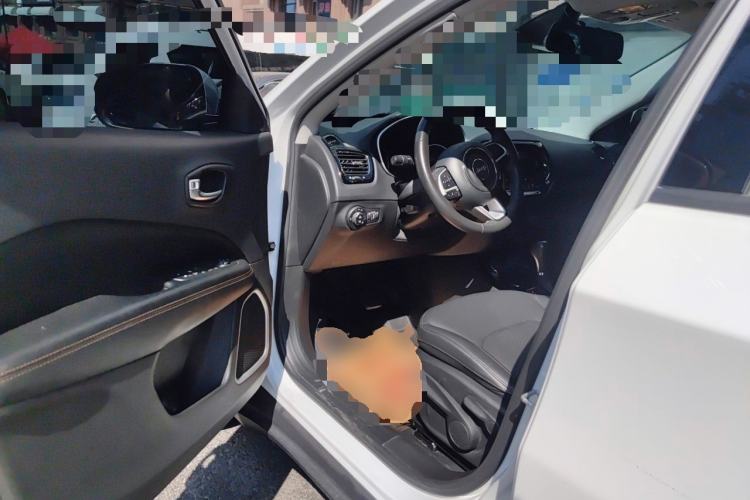 Used Jeep Compass 2020 220T Automatic Elite Edition Driver Seat