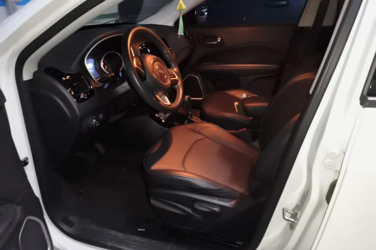 Used Jeep Compass 2020 220T Automatic Elite Edition Driver Seat