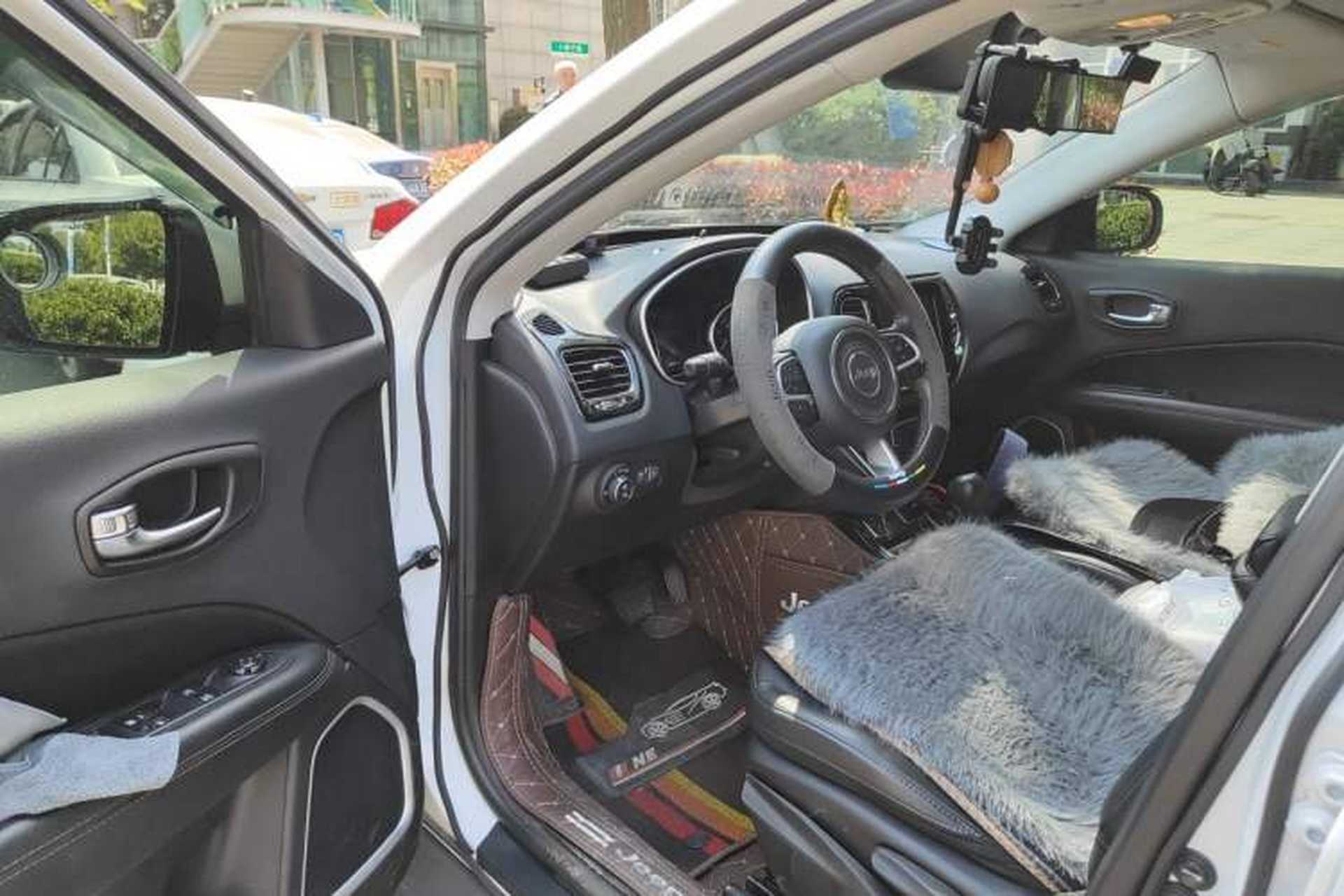 Used Jeep Compass 2020 220T Automatic Elite Edition Driver Seat