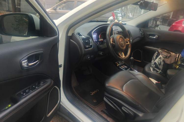 Used Jeep Compass 2020 220T Automatic Elite Edition Driver Seat