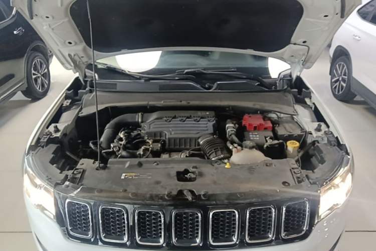 Used Jeep Compass 2020 220T Automatic Elite Edition Engine Bay
