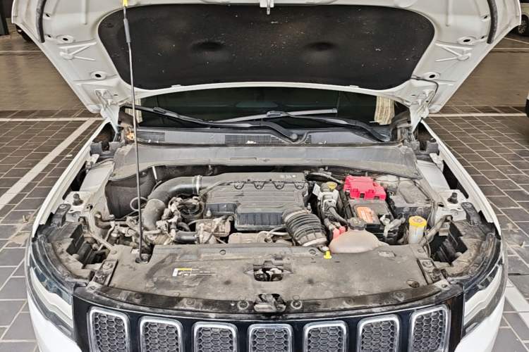 Used Jeep Compass 2020 220T Automatic Leading Edition Engine Bay