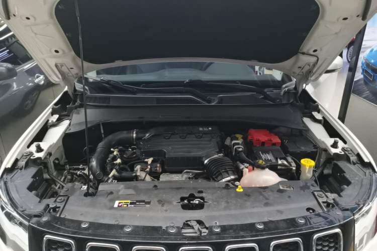 Used Jeep Compass 2020 220T Automatic Leading Edition Engine Bay