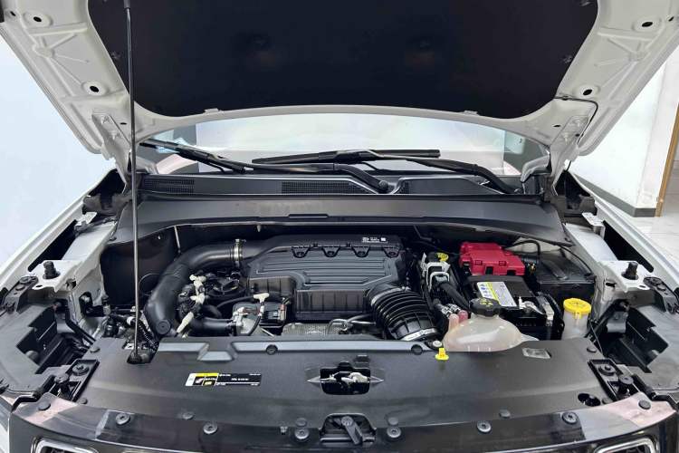 Used Jeep Compass 2020 220T Automatic Leading Edition Engine Bay