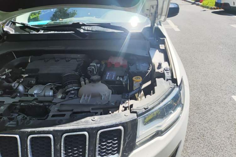 Used Jeep Compass 2020 220T Automatic Elite Edition Engine Bay Left