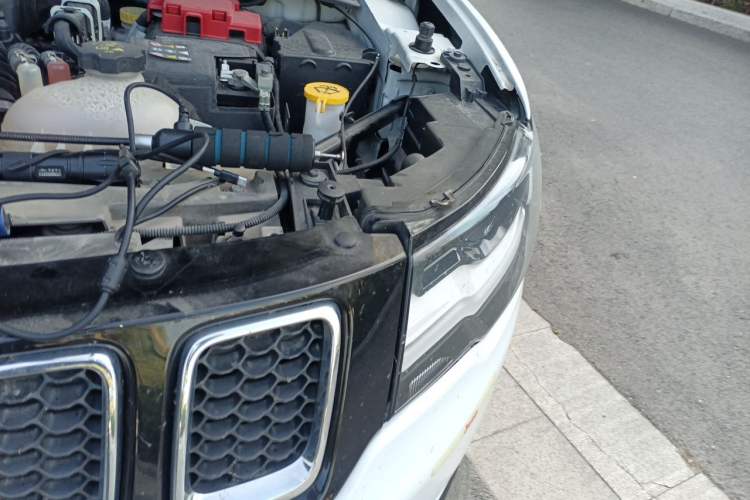 Used Jeep Compass 2020 220T Automatic Elite Edition Engine Bay Left