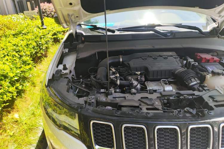 Used Jeep Compass 2020 220T Automatic Elite Edition Engine Bay Right