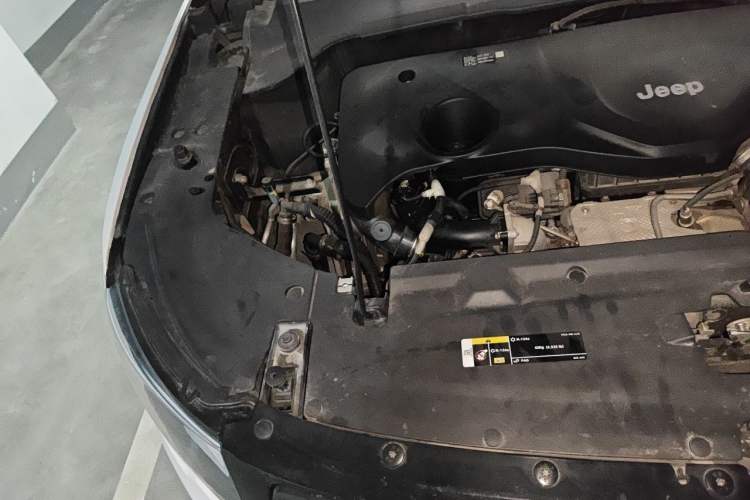 Used Jeep Compass 2020 220T Automatic Four-Wheel Drive Elite Edition Engine Bay Right