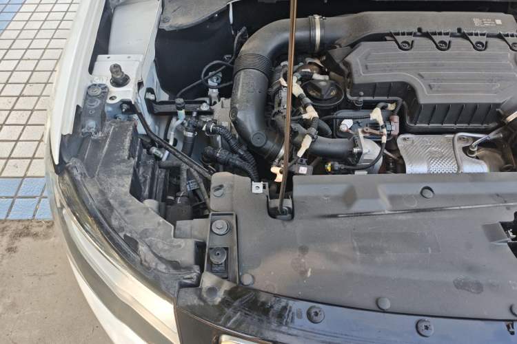 Used Jeep Compass 2020 220T Automatic Leading Edition Engine Bay Right