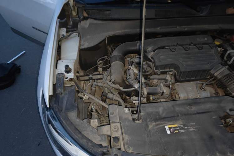 Used Jeep Compass 2020 220T Automatic Leading Edition Engine Bay Right