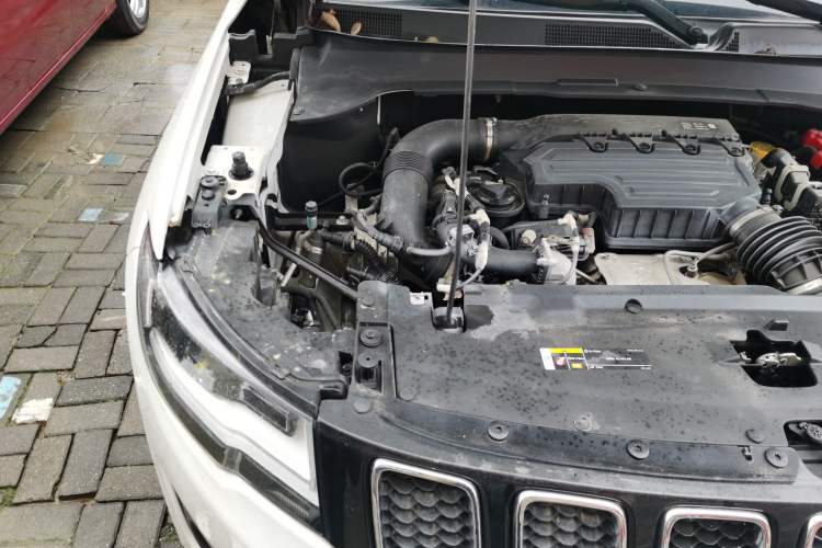 Used Jeep Compass 2020 220T Automatic Leading Edition Engine Bay Right