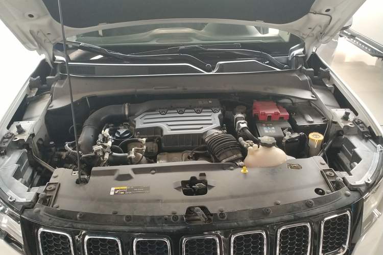 Used Jeep Compass 2020 220T Automatic Elite Edition Engine Bay