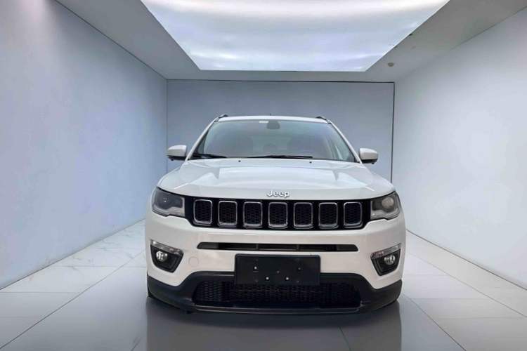 Used Jeep Compass 2020 220T Automatic Leading Edition Exterior 1