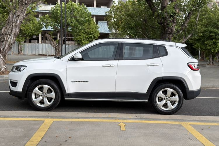 Used Jeep Compass 2020 220T Automatic Leading Edition Exterior 1
