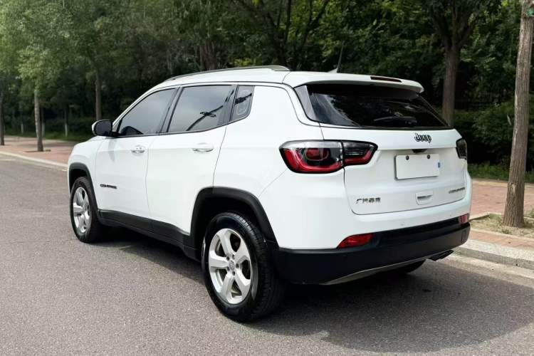 Used Jeep Compass 2020 220T Automatic Leading Edition Exterior 3