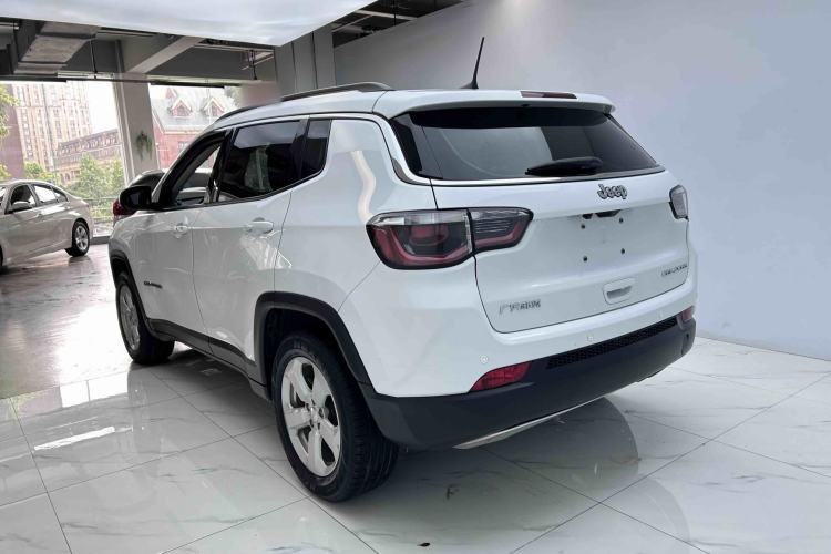 Used Jeep Compass 2020 220T Automatic Leading Edition Exterior 4