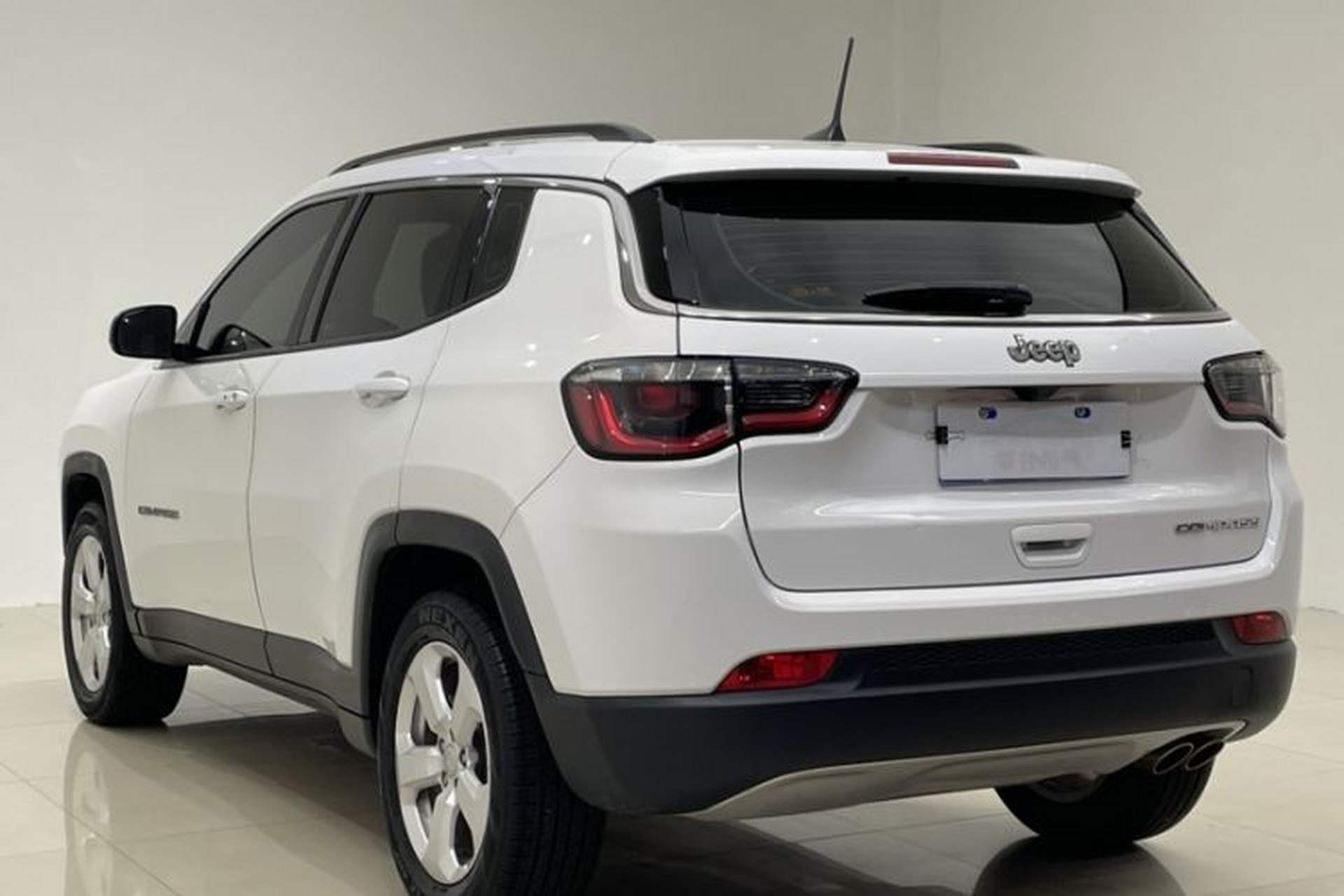 Used Jeep Compass 2020 220T Automatic Leading Edition Exterior 5
