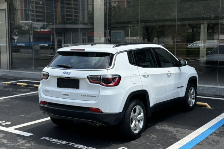 Used Jeep Compass 2020 220T Automatic Leading Edition Exterior 5