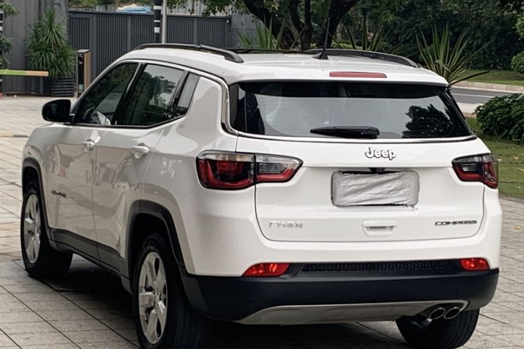Used Jeep Compass 2020 220T Automatic Leading Edition Exterior 6