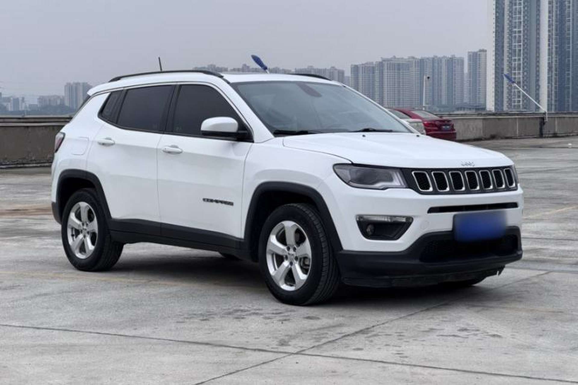 Used Jeep Compass 2020 220T Automatic Leading Edition Exterior 6