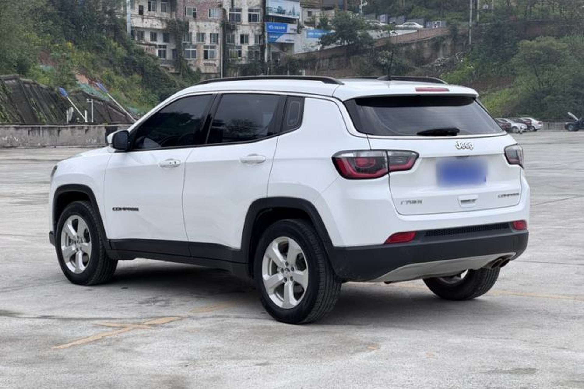 Used Jeep Compass 2020 220T Automatic Leading Edition Exterior 7