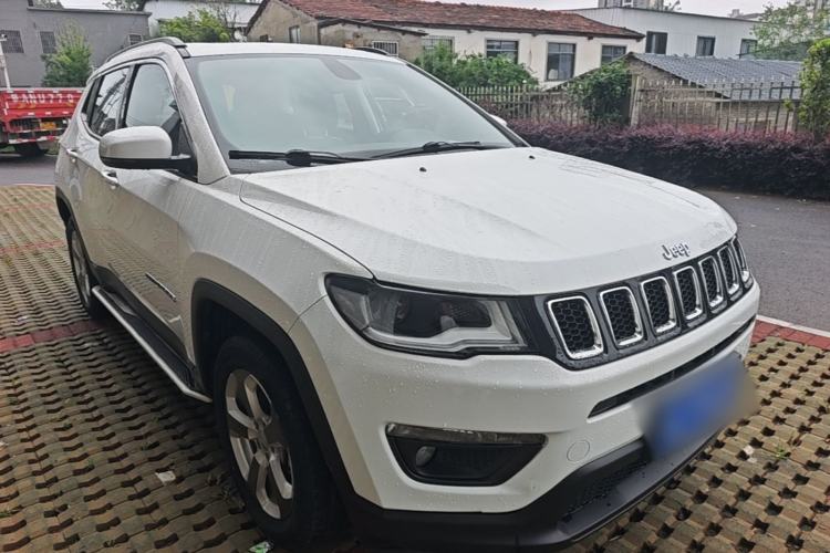 Used Jeep Compass 2020 220T Automatic Leading Edition Front Right 45 Deg