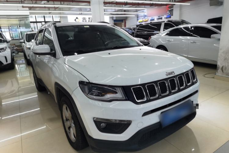 Used Jeep Compass 2020 220T Automatic Leading Edition Front Right 45 Deg
