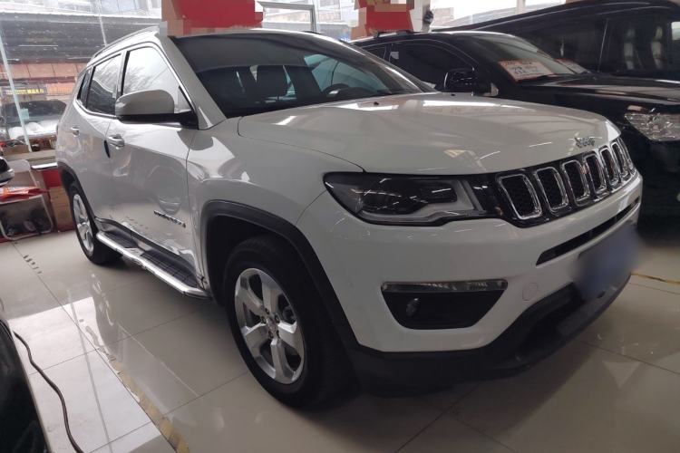 Used Jeep Compass 2020 220T Automatic Leading Edition Front Right 45 Deg
