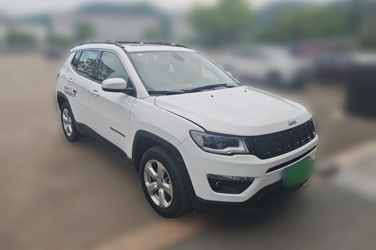 Used Jeep Compass 2020 220T Automatic Leading Edition Front Right 45 Deg