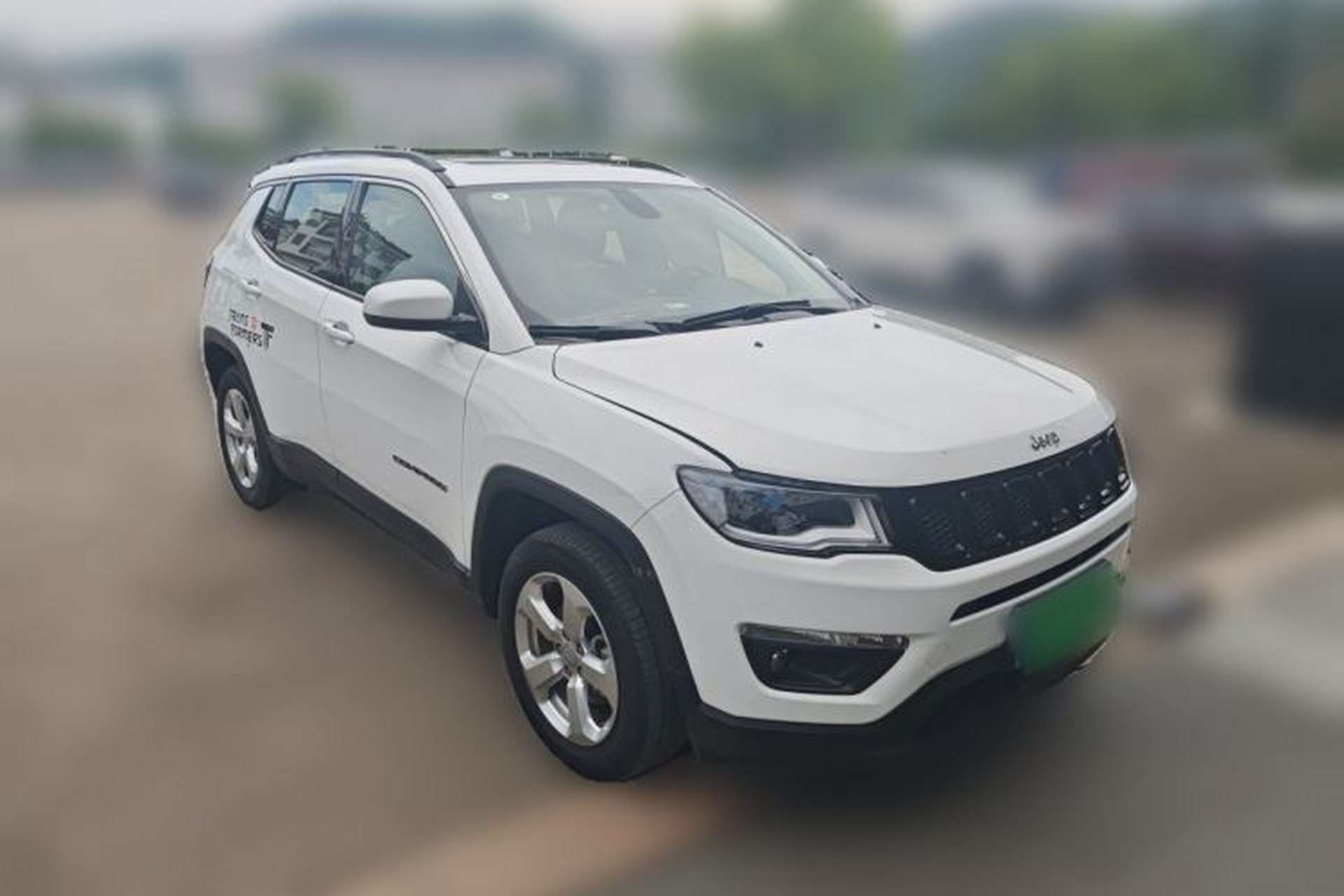 Used Jeep Compass 2020 220T Automatic Leading Edition Front Right 45 Deg