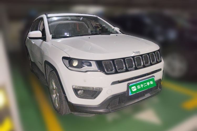 Used Jeep Compass 2020 220T Automatic Leading Edition Front Right 45 Deg