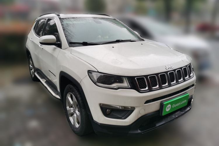 Used Jeep Compass 2020 220T Automatic Leading Edition Front Right 45 Deg