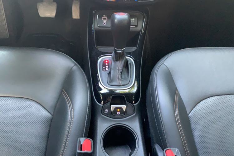 Used Jeep Compass 2020 220T Automatic Elite Edition Gear Lever