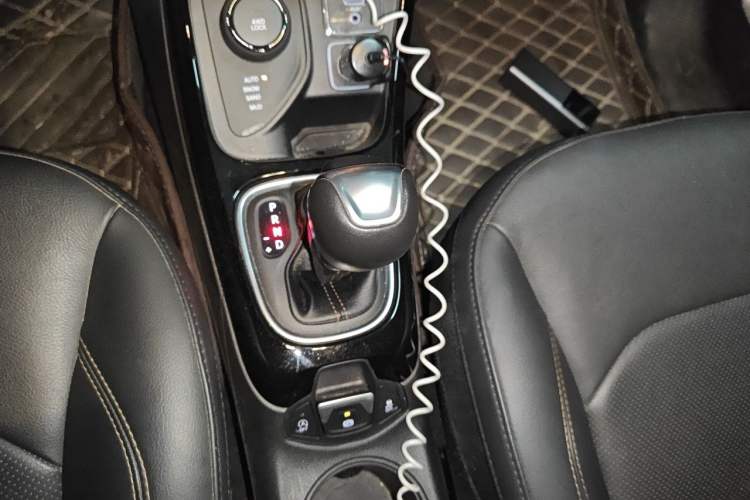 Used Jeep Compass 2020 220T Automatic Four-Wheel Drive Elite Edition Gear Lever
