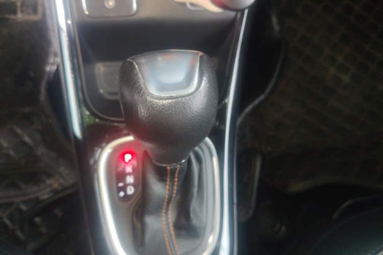 Used Jeep Compass 2020 220T Automatic Elite Edition Gear Lever