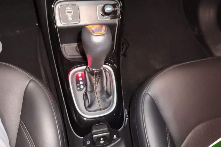 Used Jeep Compass 2020 220T Automatic Elite Edition Gear Lever