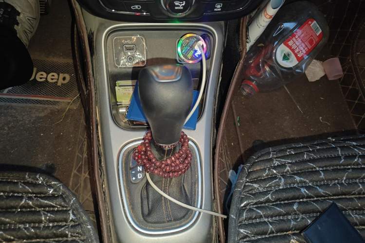 Used Jeep Compass 2020 220T Automatic Leading Edition Gear Lever